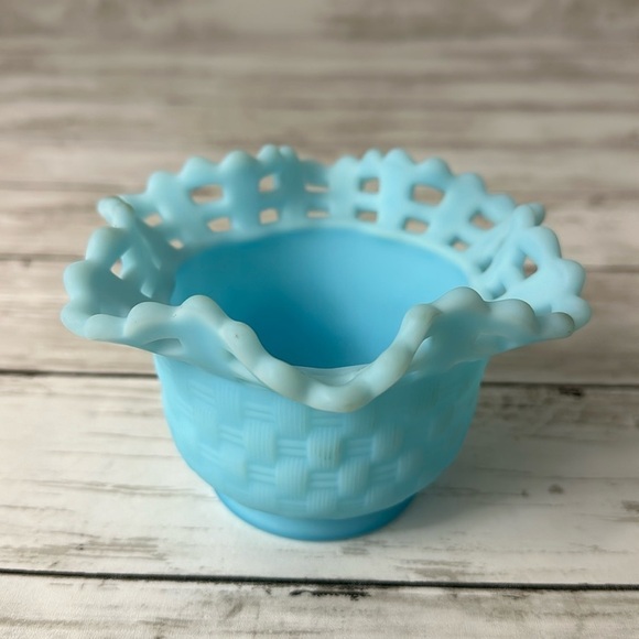 Vintage Fenton Blue Satin BASKET WEAVE Bowl 3" - Picture 1 of 6